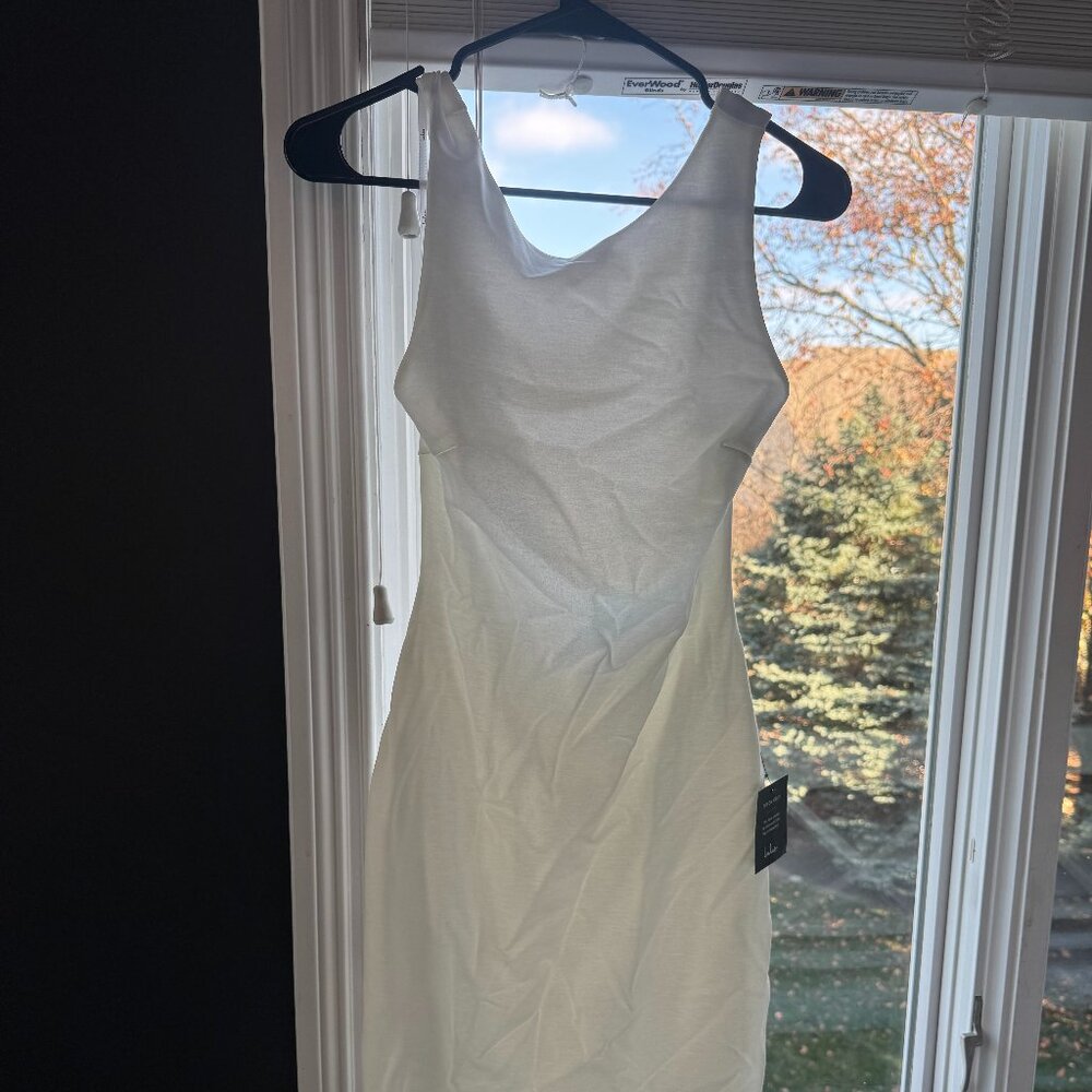 BRAND NEW WITH TAGS Lulus white dress